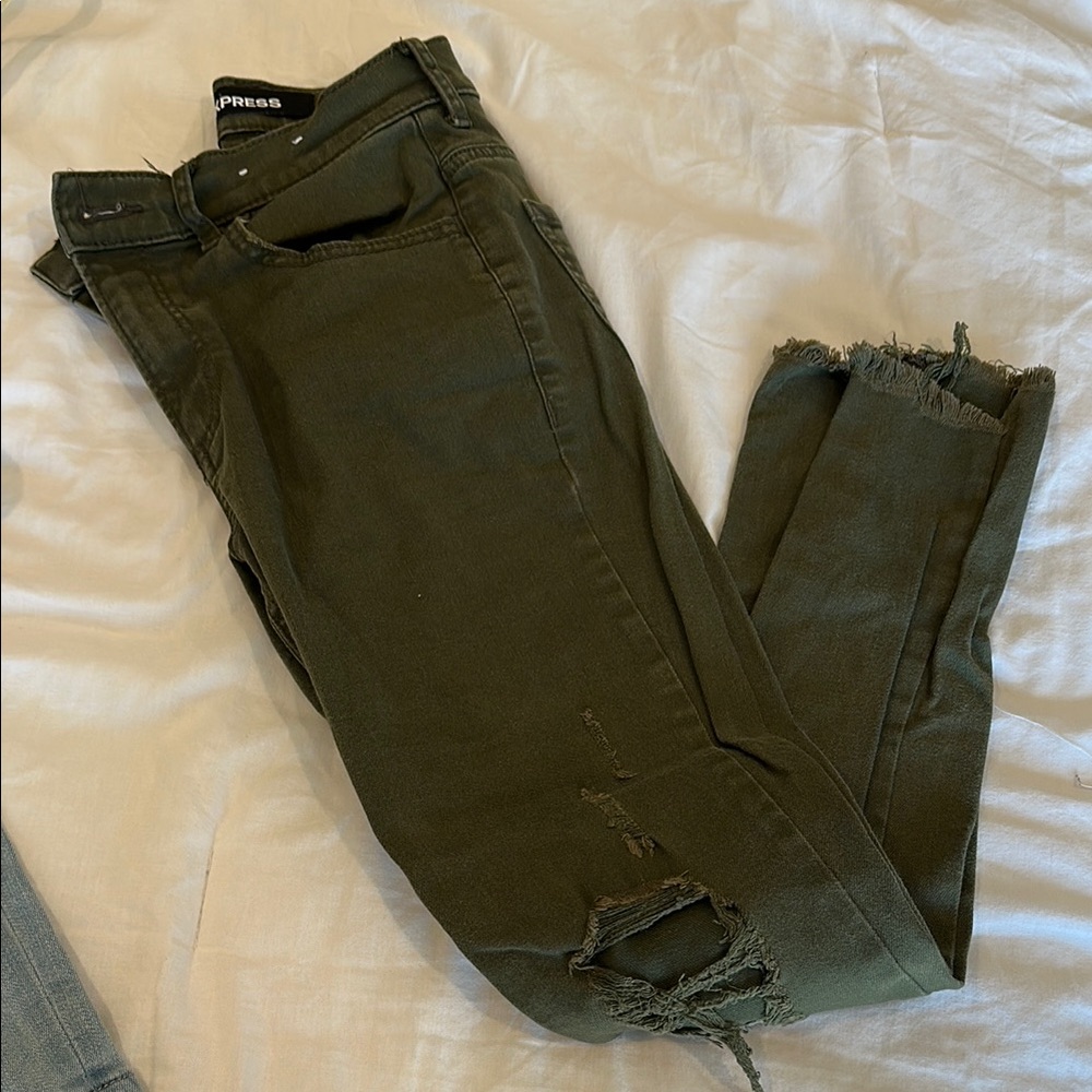 Express Green Ankle Cropped Jeans with Distressed Details